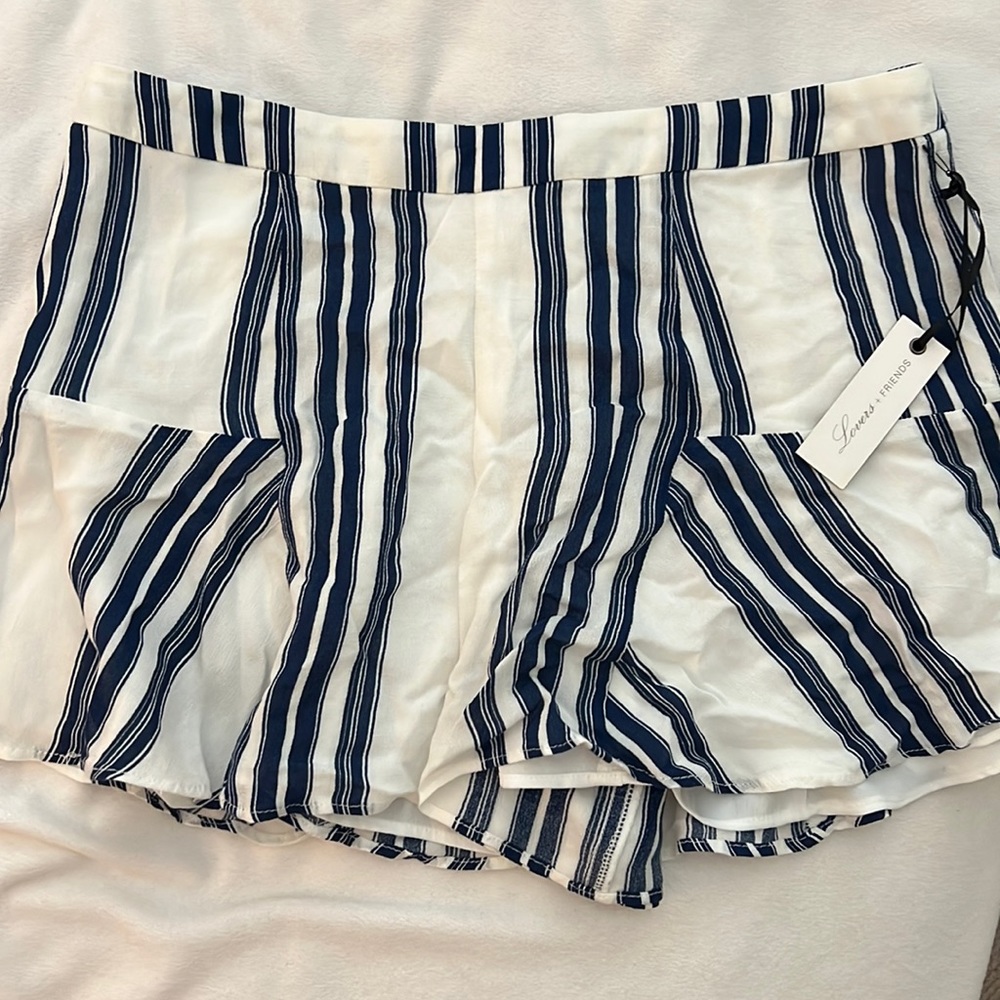 Lovers + Friends Shorts Size: Small
